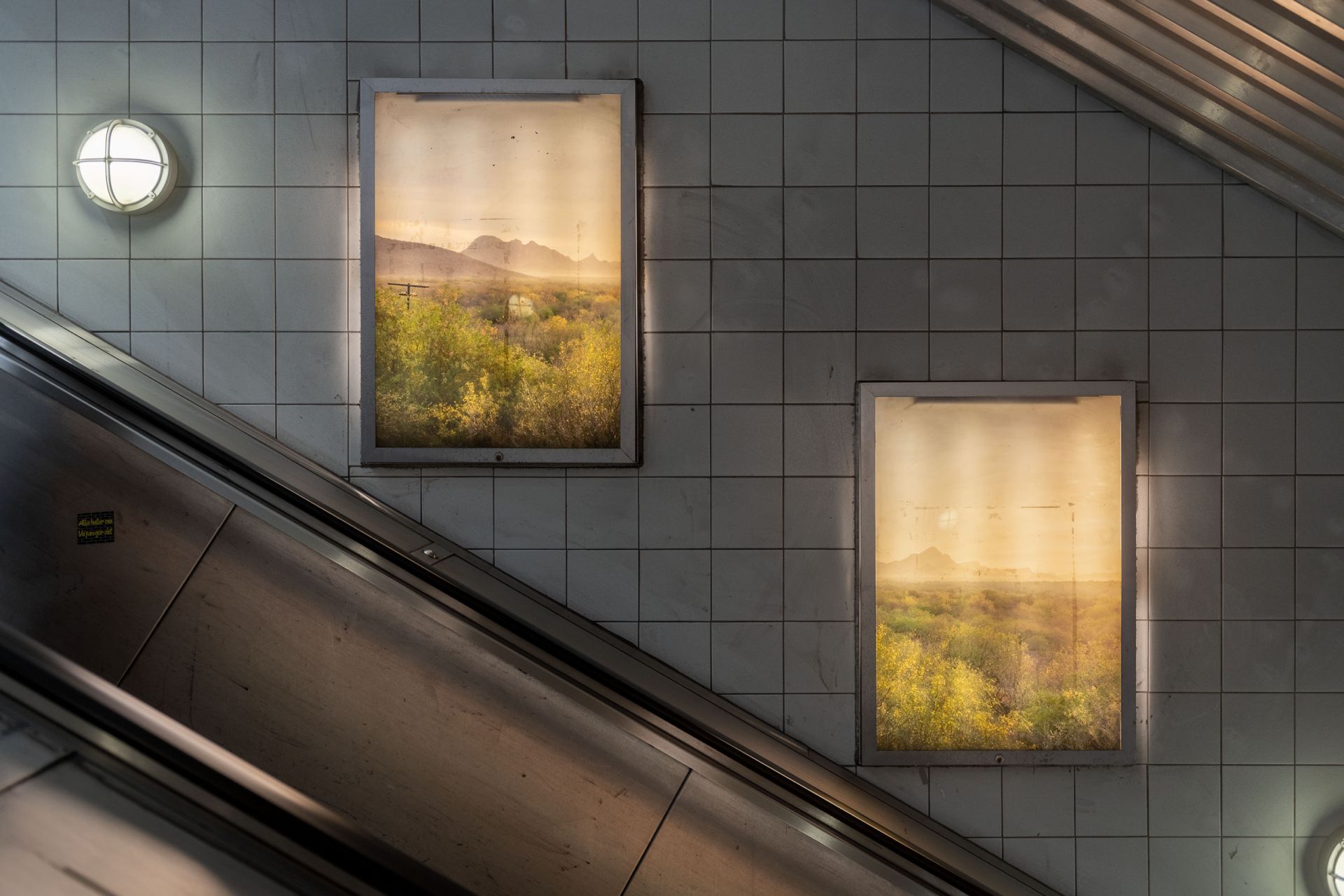 Två fotoverk på landskap
